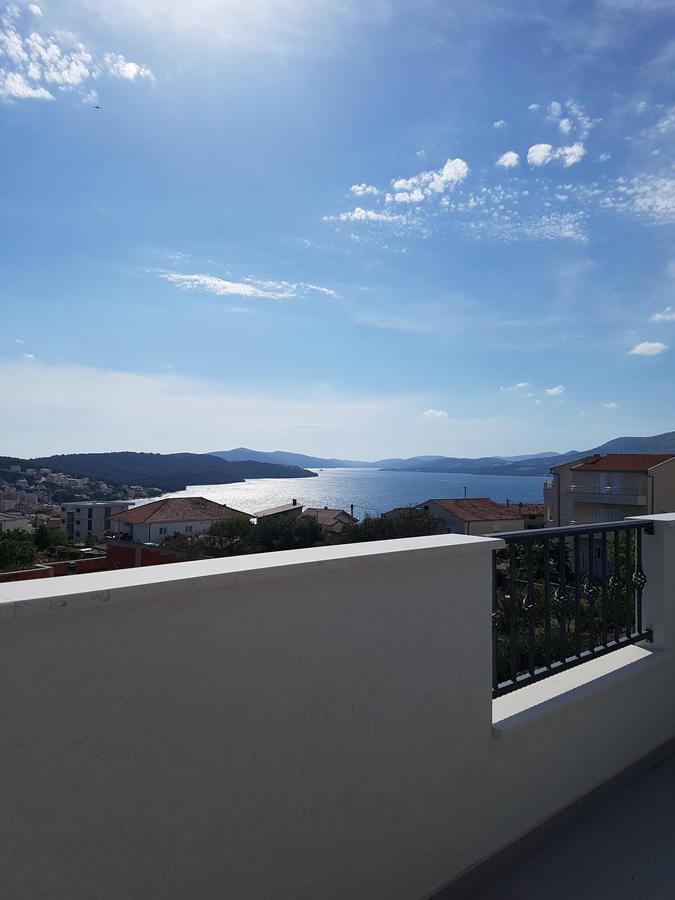 Apartments Kalajica Trogir Luaran gambar